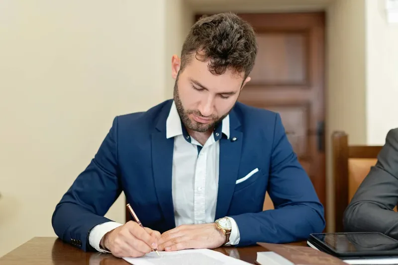 Protéger les secrets d'entreprise avec une clause de confidentialité