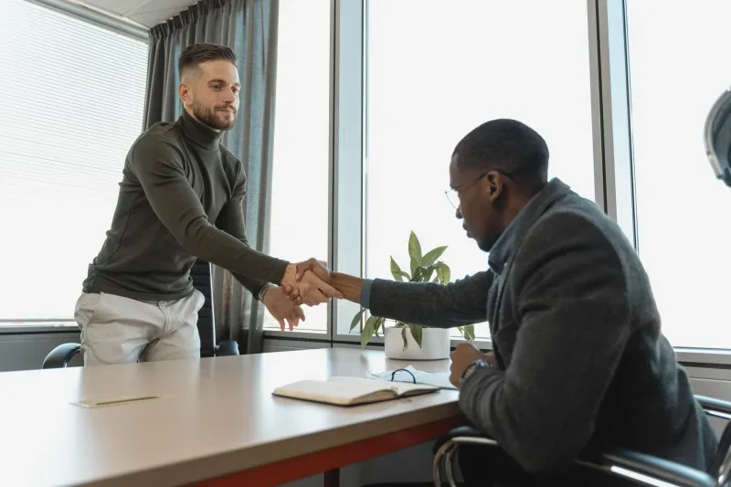 Modifications du contrat de travail : Accord et règles essentielles